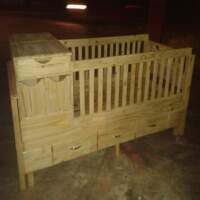 Muebles de Pino " L y E"